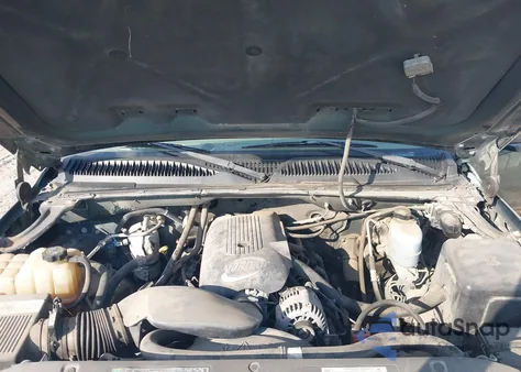 2002 Chevrolet Silverado 2500Hd Ls z USA, uszkodzony, nr VIN 1GCHC23U12F245930